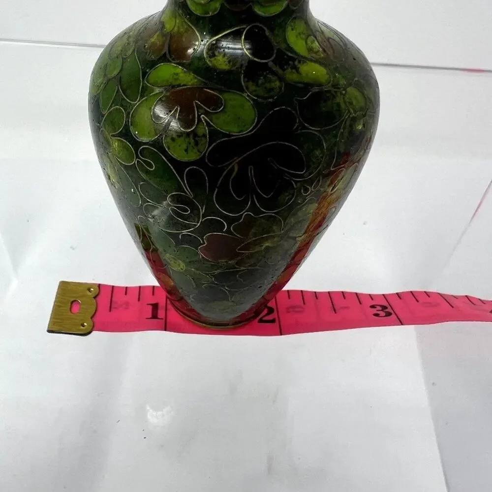 Vintage Chinese Cloisonné Vase Green Traditional Asian design 3 Inches Tall 1-3